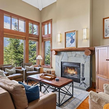 Taluswood The Heights 18 | Mountainside Townhome W/ Ski Access, Hot Tub, Tranquil Views Whistler Eksteriør bilde
