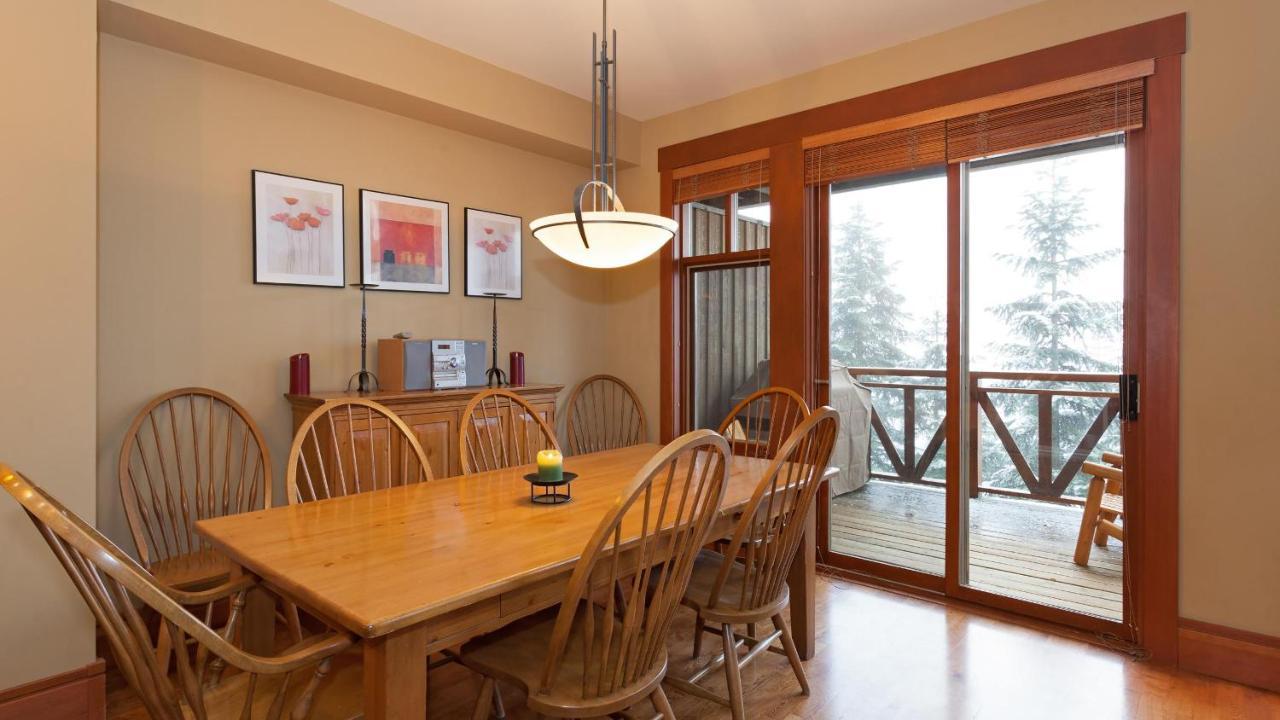 Taluswood The Heights 18 | Mountainside Townhome W/ Ski Access, Hot Tub, Tranquil Views Whistler Eksteriør bilde