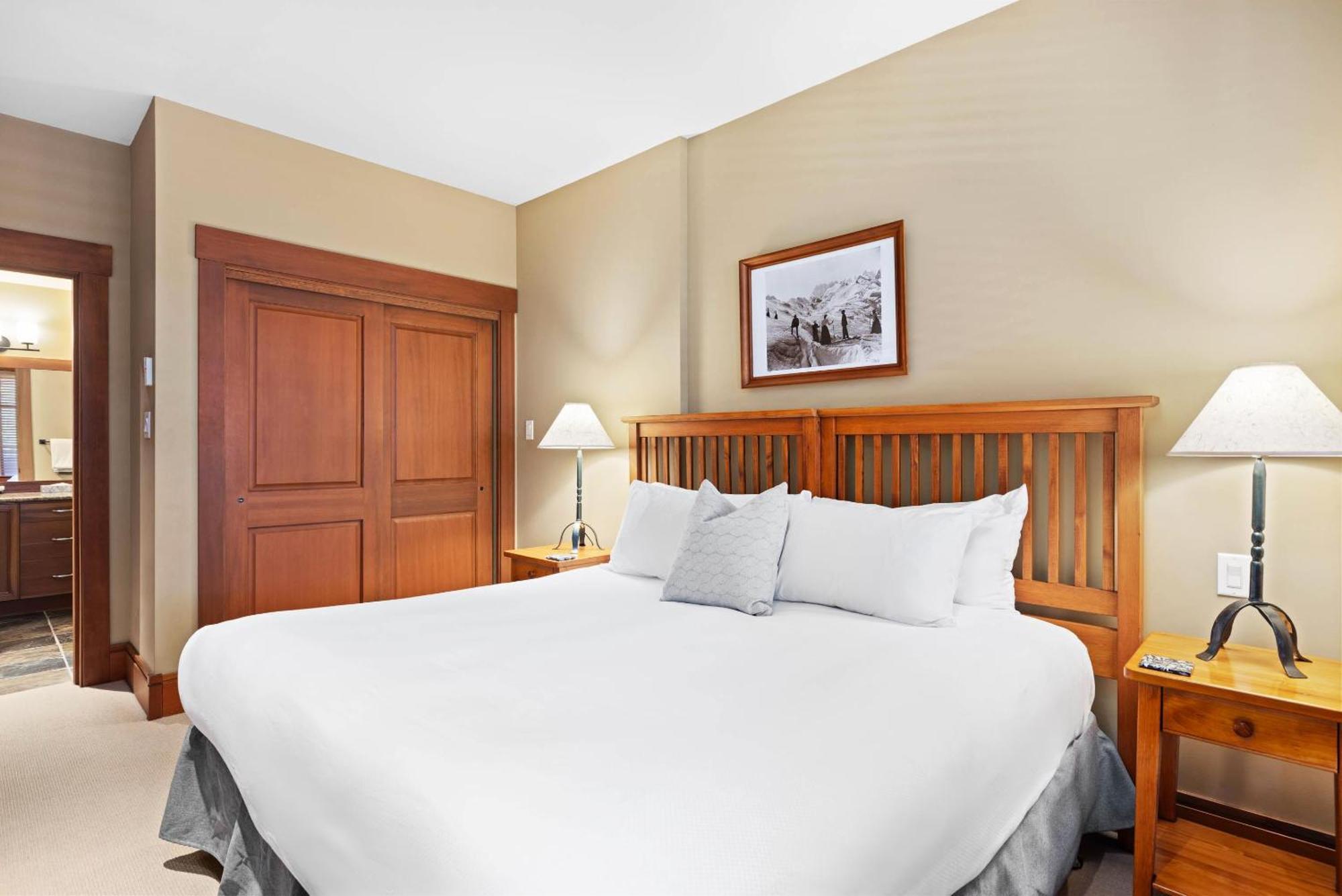 Taluswood The Heights 18 | Mountainside Townhome W/ Ski Access, Hot Tub, Tranquil Views Whistler Eksteriør bilde