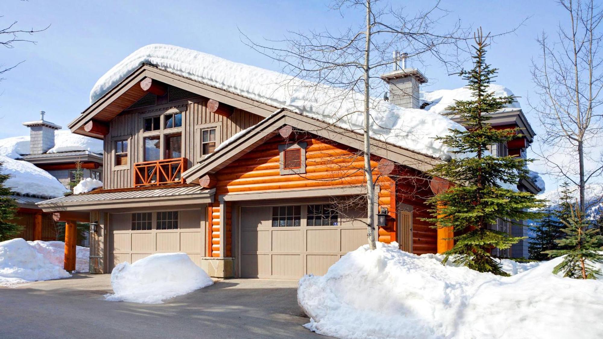 Taluswood The Heights 18 | Mountainside Townhome W/ Ski Access, Hot Tub, Tranquil Views Whistler Eksteriør bilde